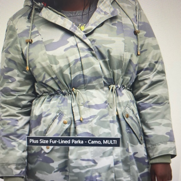 Torrid Camo faux fur lined parka, NWT size 3x - Picture 3 of 4